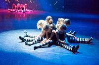 23 poppen dans tijdens dansvoorstelling Dromen in den haag